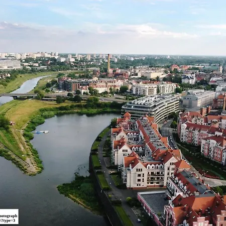 Rest In The Center Spot פוזנן