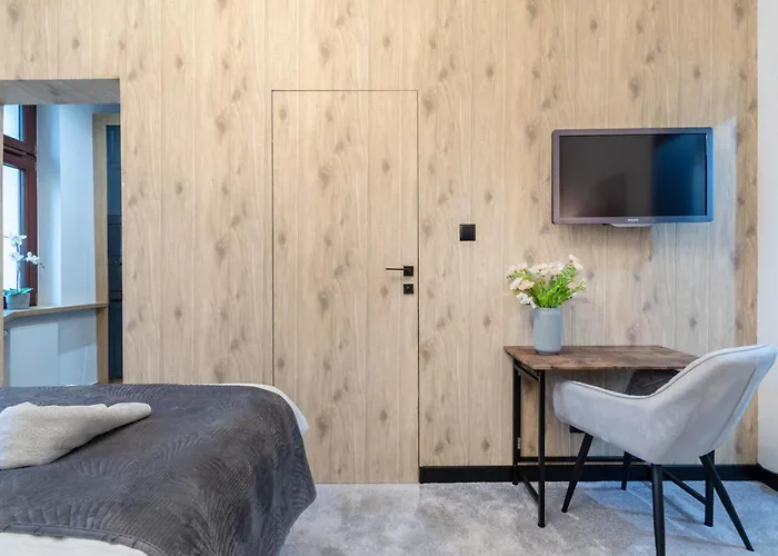 Rest In The Center Spot * Poznan